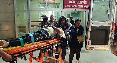 Kozan'da otomobil motosiklete çarptı: 2 ağır yaralı