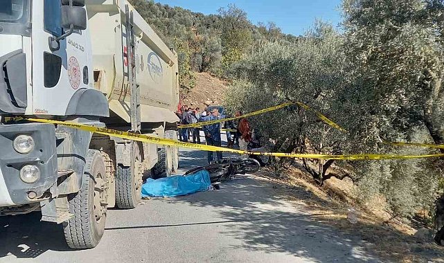 Kum kamyonunun altında kalan anneanne ve torunu hayatını kaybetti