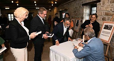 Kuşadası'nda Atatürk ile ilgili söyleşi düzenlendi