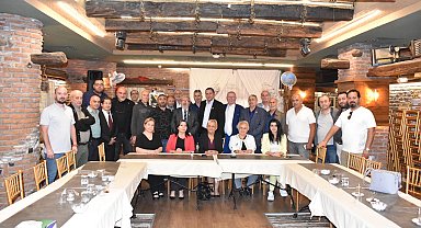 Manisa Dostlar Meclisinin Konuğu Belediye Başkan Yardımcısı Ali Kuyumcu oldu
