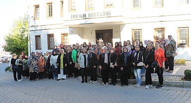 Manisa'da 90 Kişilik kafileden tarihi mekanlara ziyaret
