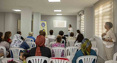 Mersin'de kadınlar 'meme kanseri' konusunda bilgilendirildi