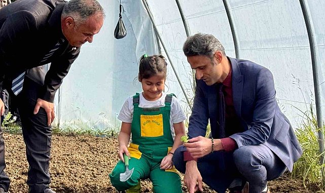 Minik eller Çaycuma'da üretti