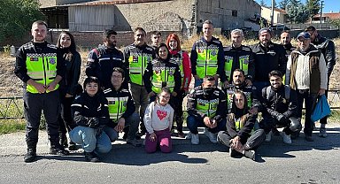 Motosiklet kulübü üyeleri ihtiyaç sahibi 32 aileye destek oldu