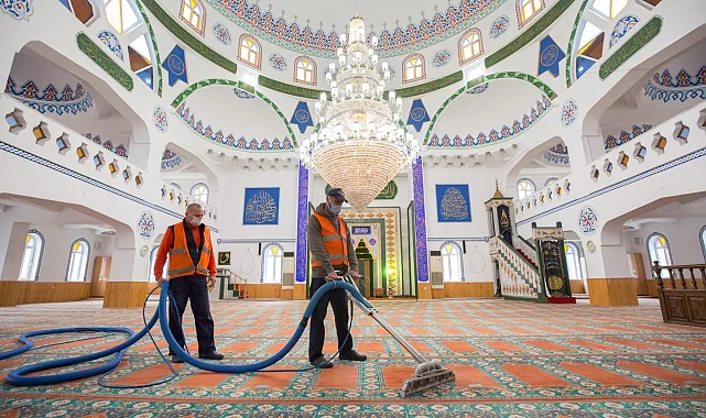 Nilüfer'de ibadethanede detaylı temizlik
