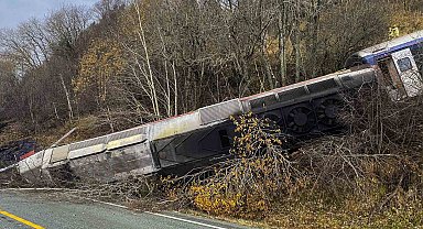 Norveç'te yolcu treni raydan çıktı: 1 ölü, 4 yaralı