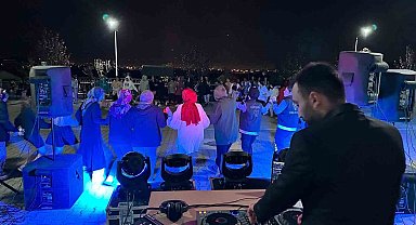 Öğrencilere moral konseri