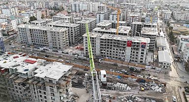 Osmaniye'de rezerv alanda binalar hızla yükseliyor