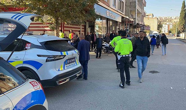 Otomobil ile motosiklet çarpıştı: 2 yaralı