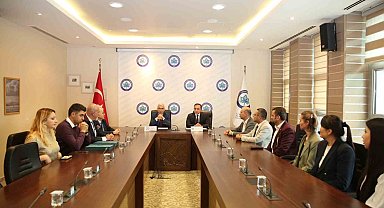 Özbekistan Taşkent Devlet Diş Hekimliği Enstitüsü Rektörü'nden ESOGÜ'ye ziyaret