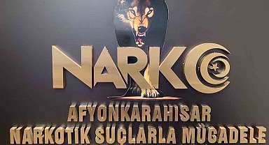 Polisten uyuşturucu baskını: 3 kişi tutuklandı