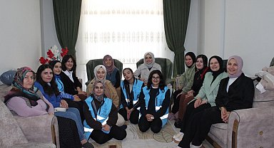 "Yalnız Değilsiniz" projesiyle yaşlılara destek