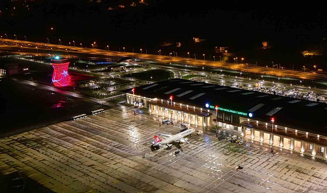 Rize-Artvin Havalimanı'na yeni pist aydınlatma sistemi