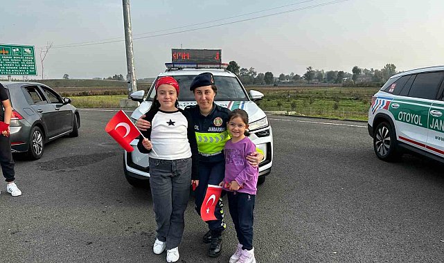 Sakarya'da 29 Ekim Cumhuriyet Bayramı coşkusu otoyollara taştı