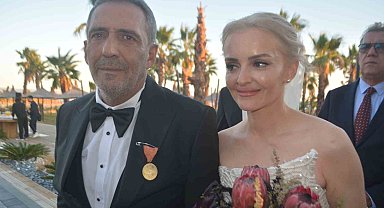 Sanatçı Yavuz Bingöl'ün nikahında babasından anlamlı hediye