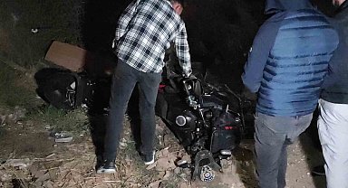 Şanlıurfa'da motosikletli polis ekibi ile otomobil çarpıştı: 2 polis yaralandı