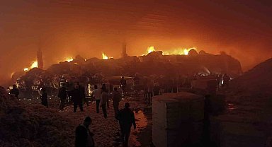 Şanlıurfa'da tekstil fabrikasında yangın: Tonlarca pamuk kül oldu