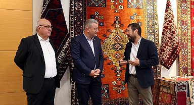Serdivan'da Kültür Sanat'ta halı sergisi