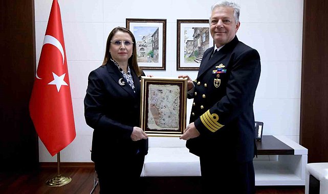 SHOD Başkanı Deniz Kurmay Albay Kuşlaroğlu, Bartın'da 29 Ekim törenine katıldı
