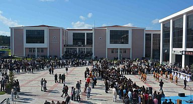 Sinop'ta Palamut Şenliği: 4 bin palamut ikram edildi