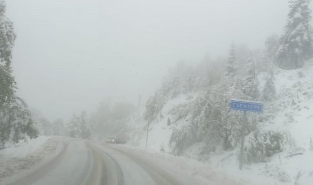 Sinop'un yüksek kesimlerine mevsimin ilk karı düştü