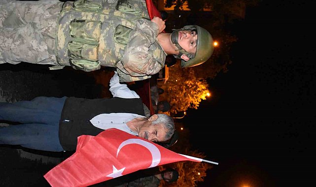 Siverek'te Cumhuriyet'in 101. yılı fener alayıyla kutlandı