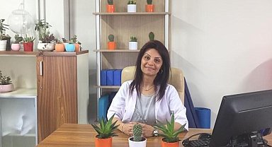 Skolyoz tedavisi fizyoterapist eşliğinde yapılmalı