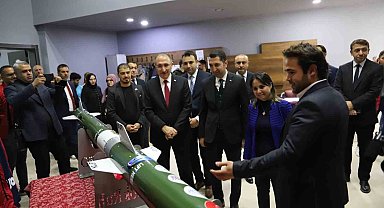 TEKNOFEST 2024 VE ISIF'24'te derece elde edenler FÜ tarafından ödüllendirildi