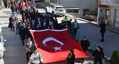 Tercan'da Cumhuriyet Yürüyüşü yapıldı