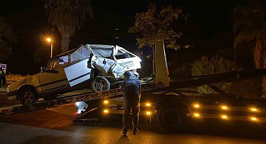 Ticari araç ve otomobil çarpıştı: 1 yaralı