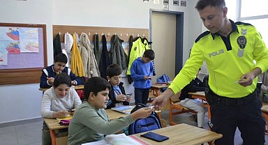 Tut ilçesinde öğrencilere trafik eğitimi verildi