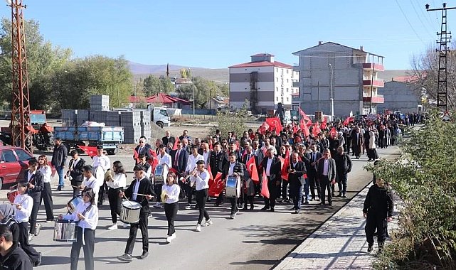Tutak'ta Cumhuriyet coşkusu
