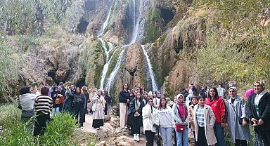 Üniversiteyi bu sene kazananlar Erzincan'ı gezdi
