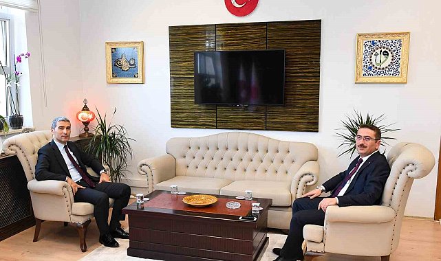 Vali Aktaş, Uşak Adliyesine iade-i ziyarette bulundu