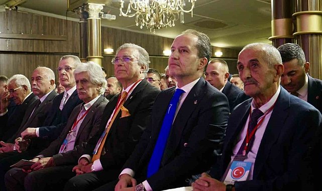 Yeniden Refah Partisi Genel Başkanı Erbakan: "İsrail nedeniyle yıllardan beri Orta Doğu'da kan var"