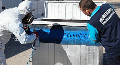 Yunusemre'de konteynerler dezenfekte ediliyor