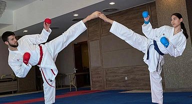 Zümra ve Fatih İspanya'da Türk Bayrağı'nı dalgalandıracak