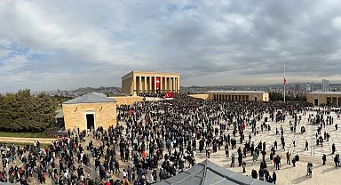 10 Kasım Atatürk'ü Anma Günü'nde, 1 milyon 92 bin 365 kişi Anıtkabir'i ziyaret etti