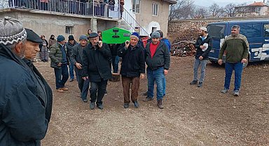109 gün sonra ölü bulunan yaşlı kadın son yolculuğuna uğurlandı