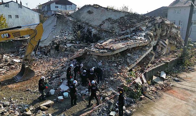 12 Kasım Depreminin yıldönümünde gerçek gibi tatbikat