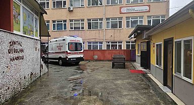 16 yaşındaki öğrenci merdivenden düşerek yaralandı