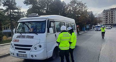 2024 yılında denetlenen dolmuş sürücülerinin 3'de birine trafik cezası kesildi