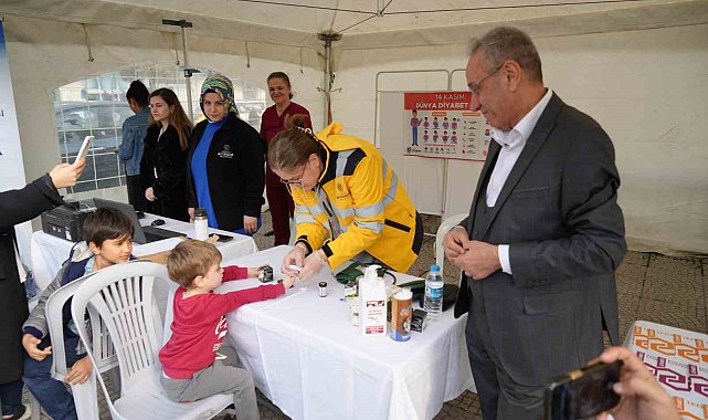 'Dünya Diyabet Günü'nde şeker ölçümü yaptılar