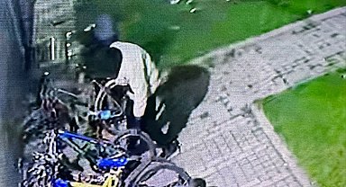 60 saniyede bisiklet hırsızlığı kamerada