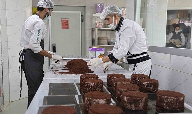 8 milyon dolar yatırım yapan iş adamı, asgari ücret görüşmeleri öncesi fırsatçılara tepki gösterdi
