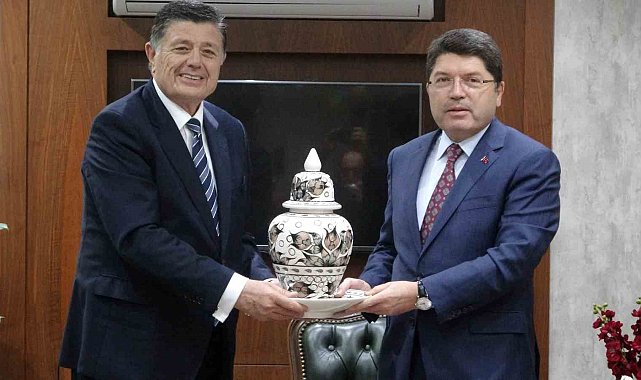 Adalet Bakanı Tunç'tan Bartın Belediye Başkanı Yalçınkaya'ya ziyaret