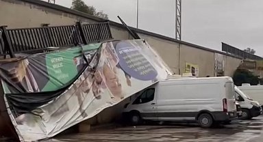 Adana'da rüzgar ve kar hayatı olumsuz etkilemeye devam ediyor