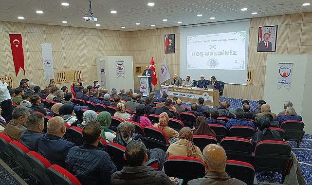 Ağrı'da "İlim ve irfan geleneği: Alimler ve Medreseler" konulu panel düzenlendi