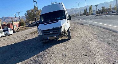 Ağrı'da trafik kazası: 3 kişi yaralandı