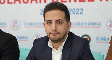 Aküzüm, öğretmenler gününü kutladı